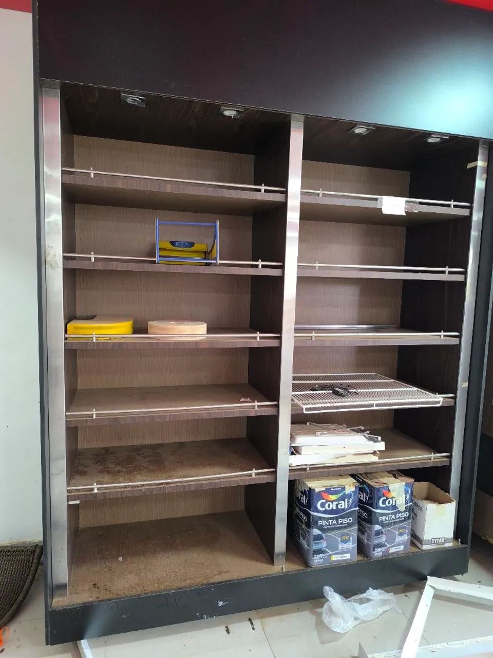  balcão ,estante planejada e pia de inox a venda ,tudo por R$.1600 - Foto 2