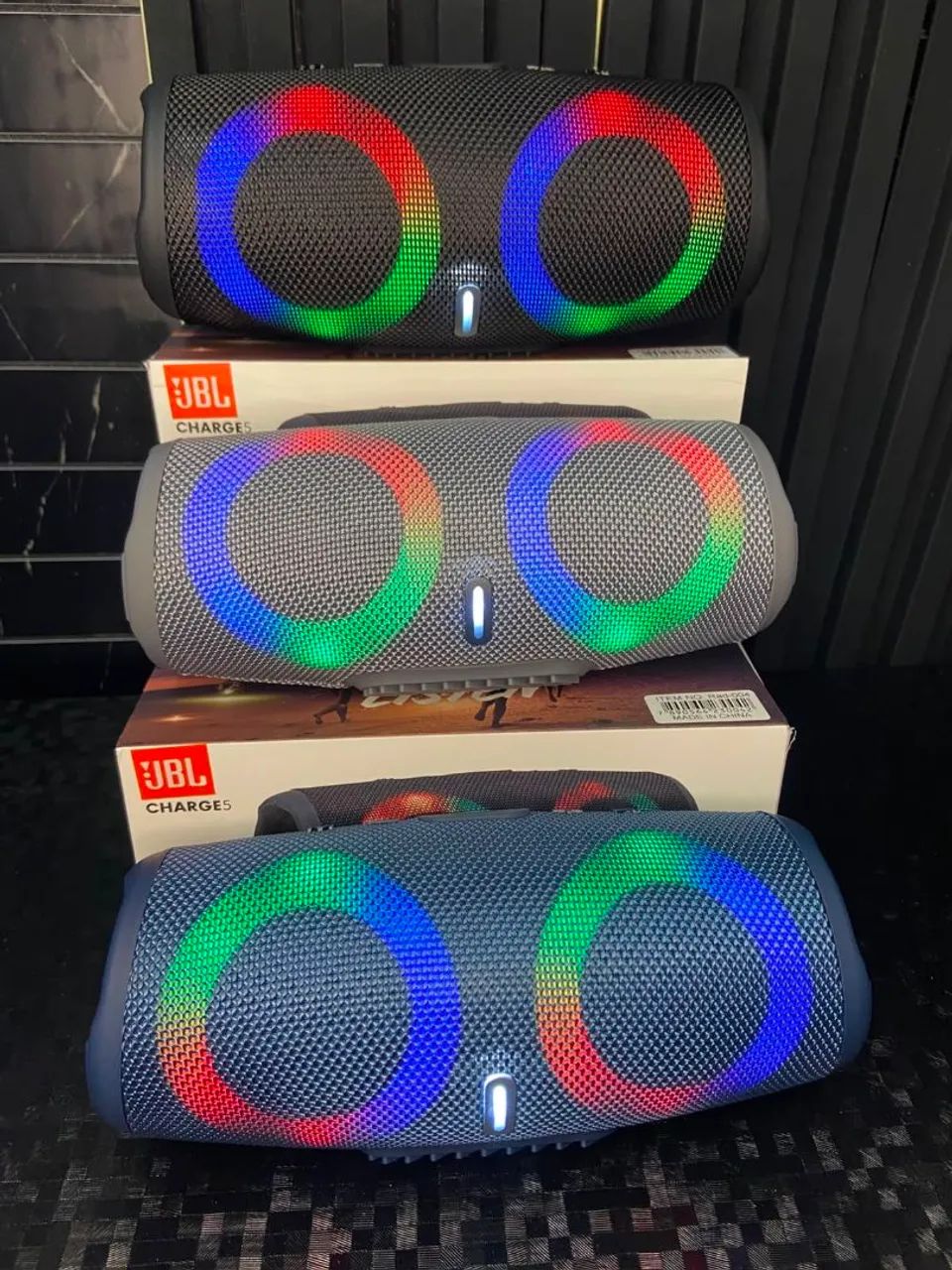 CAIXA DE SOM BLUETOOTH CHARGE 5 LED RGB