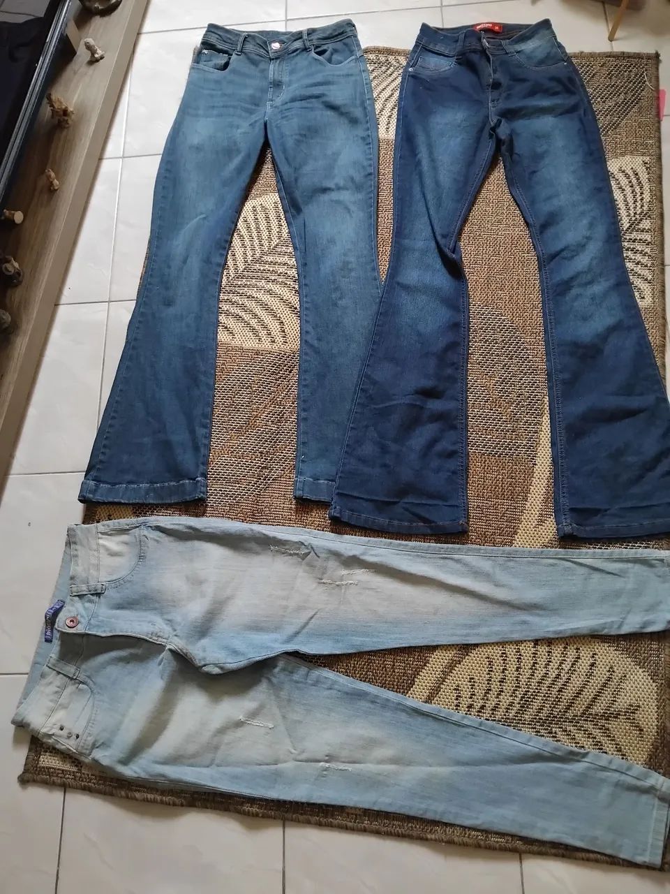 Calças  jeans  novas e semi novas - Foto 2