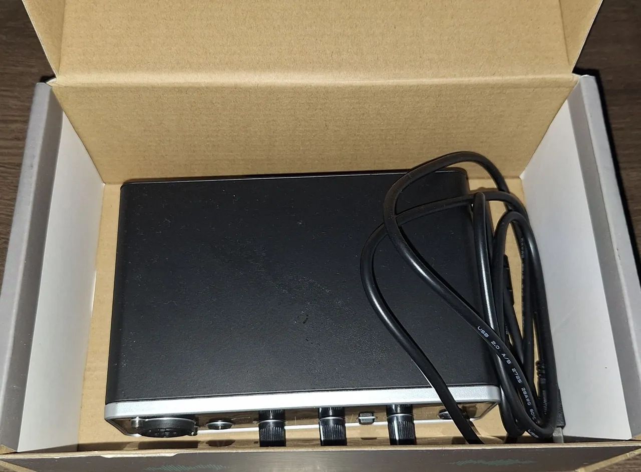 Interface de Áudio Behringer UMC 22 - Foto 4