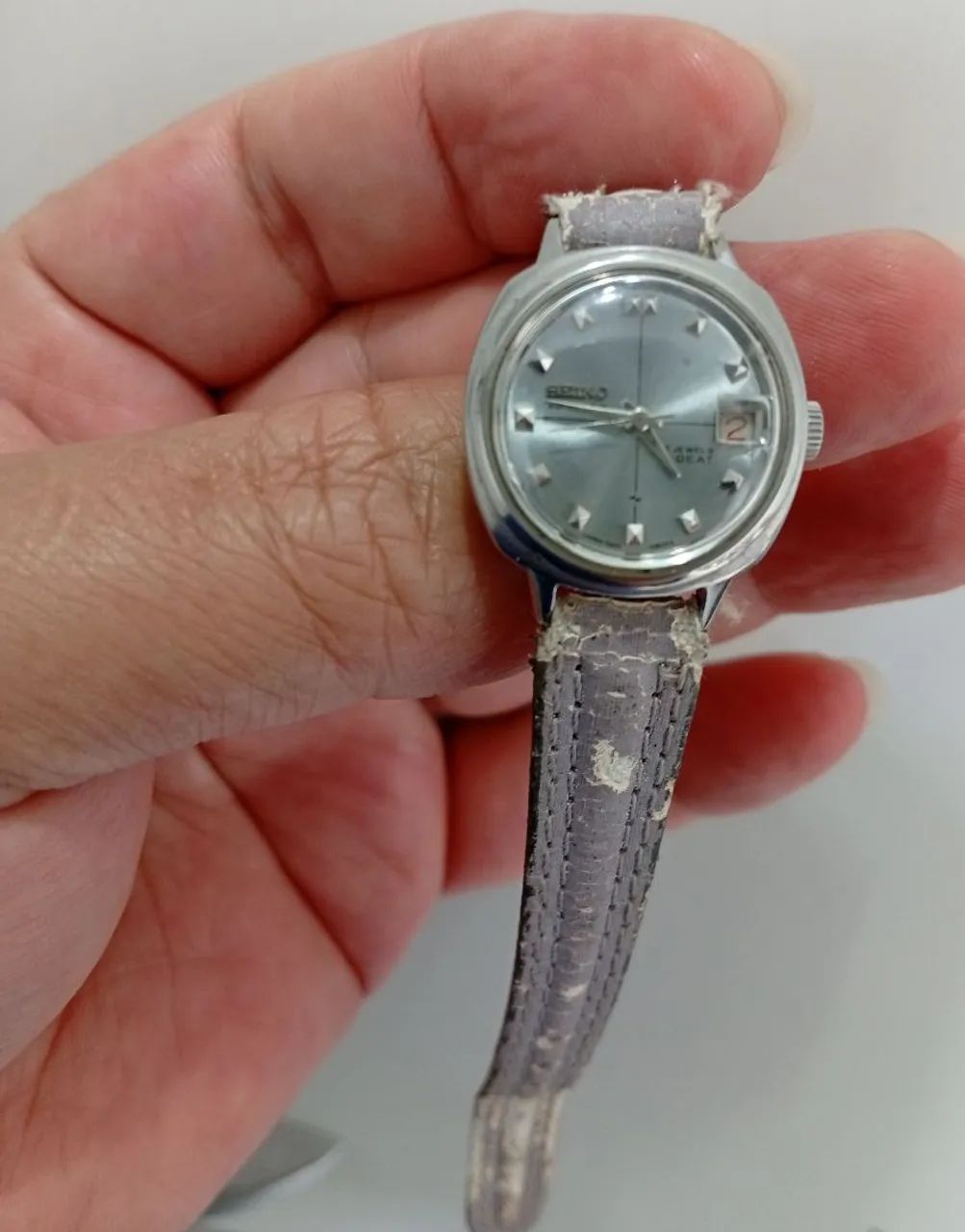 Vendo Relógio feminino SEIKO 2205-0240