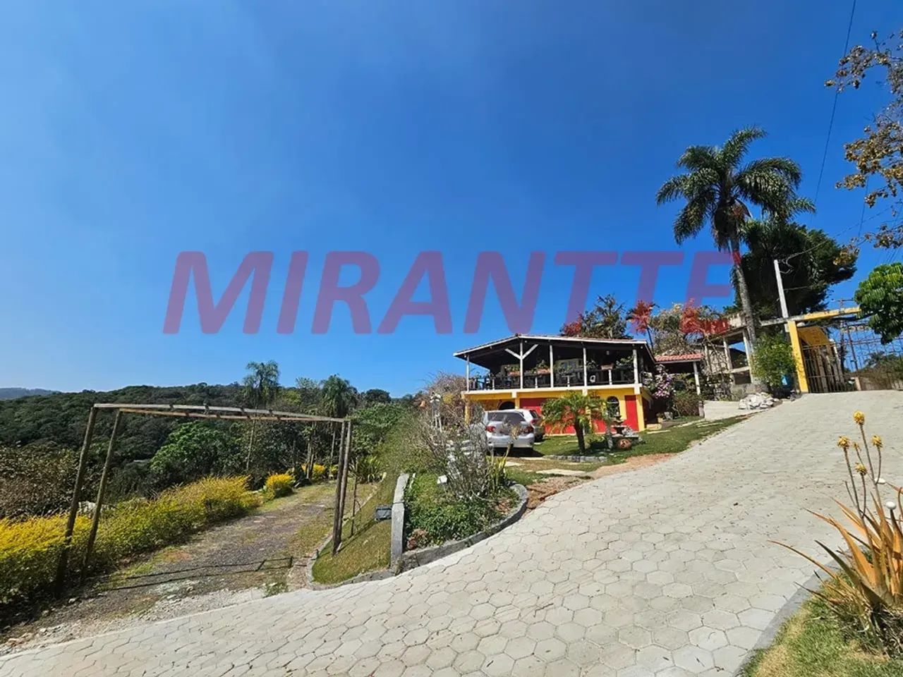 CHÁCARA ENCANTADORA NA SERRA DA CANTAREIRA