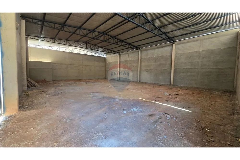 "Oportunidade: Galpão Comercial na BR 158 em Confresa" - Foto 4