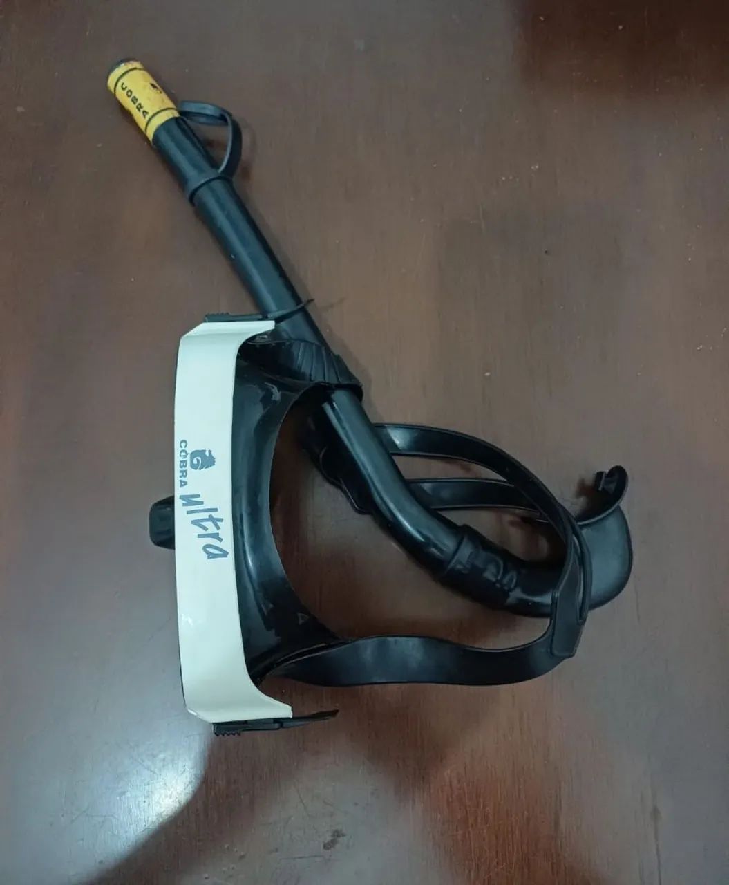 KIT DE MÁSCARA E SNORKEL DA MARCA COBRA. BRINDE: FLUTUADOR DE MÃO ("Pegar Jacaré"), AZUL. - Foto 5