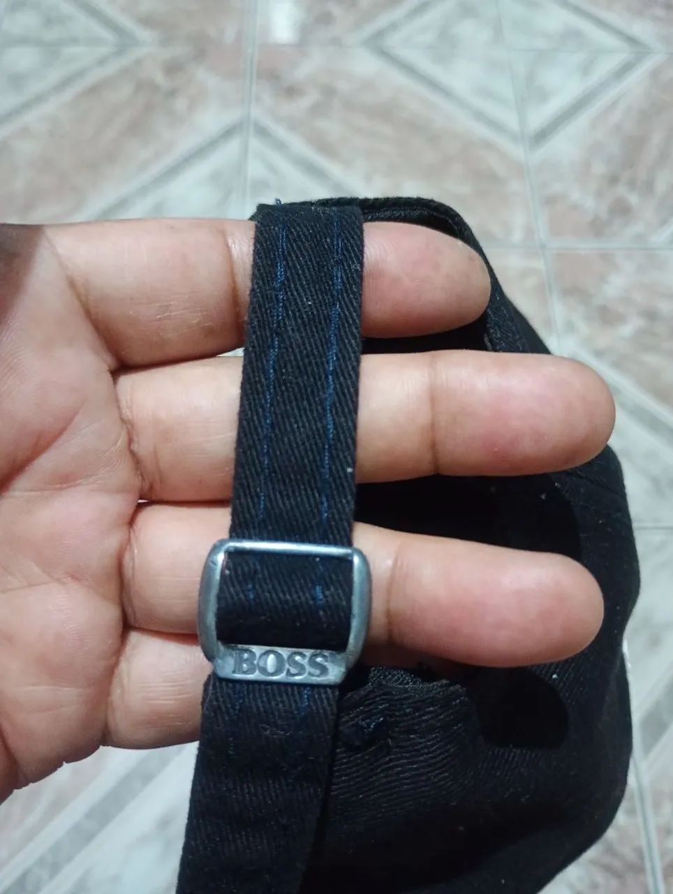 Boné Hugo Boss/ Higienizado  - Foto 3