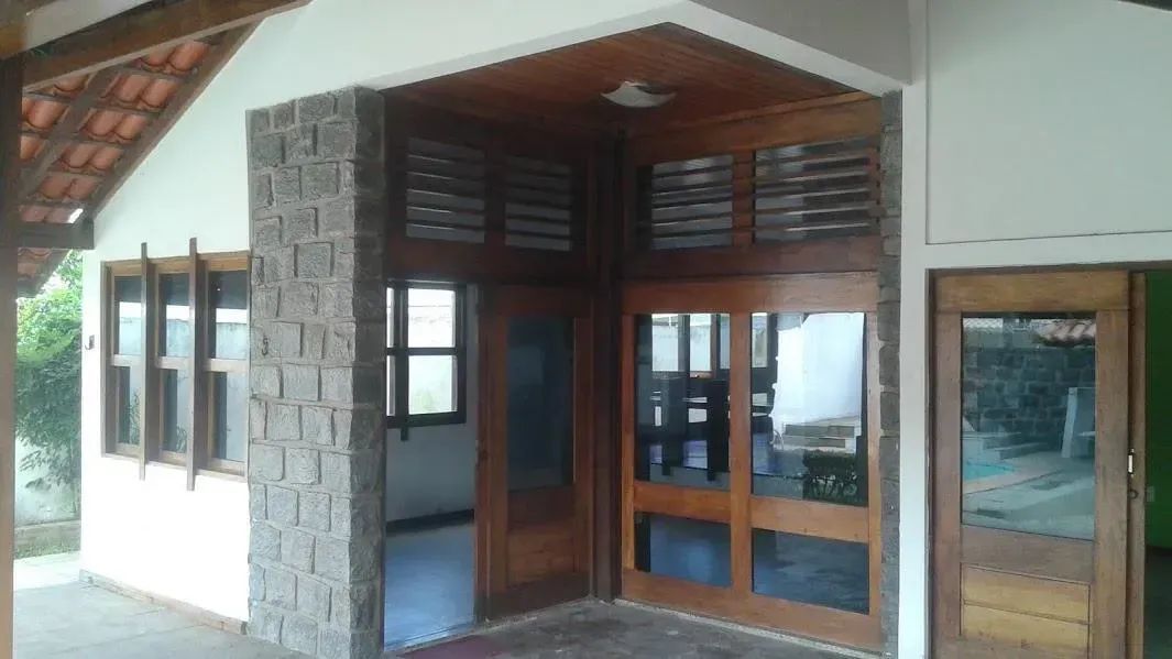 VENDO OU ALUGO CASA DE ALTO PADRÃO - Foto 4