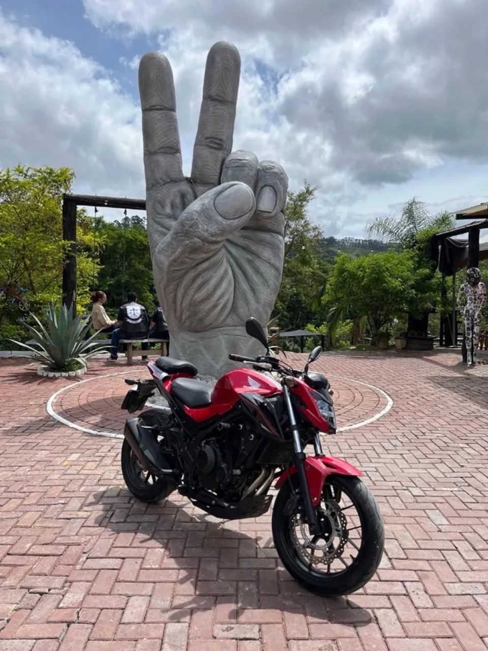 CB500F vermelha 