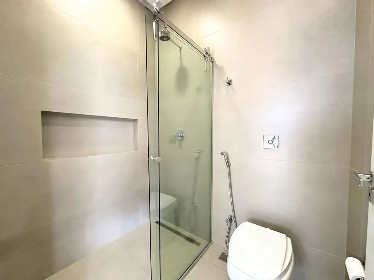 Casa à venda em Maringá, Parque Industrial, com 3 suítes, com 220 m², Condomínio Horizonta - Foto 12