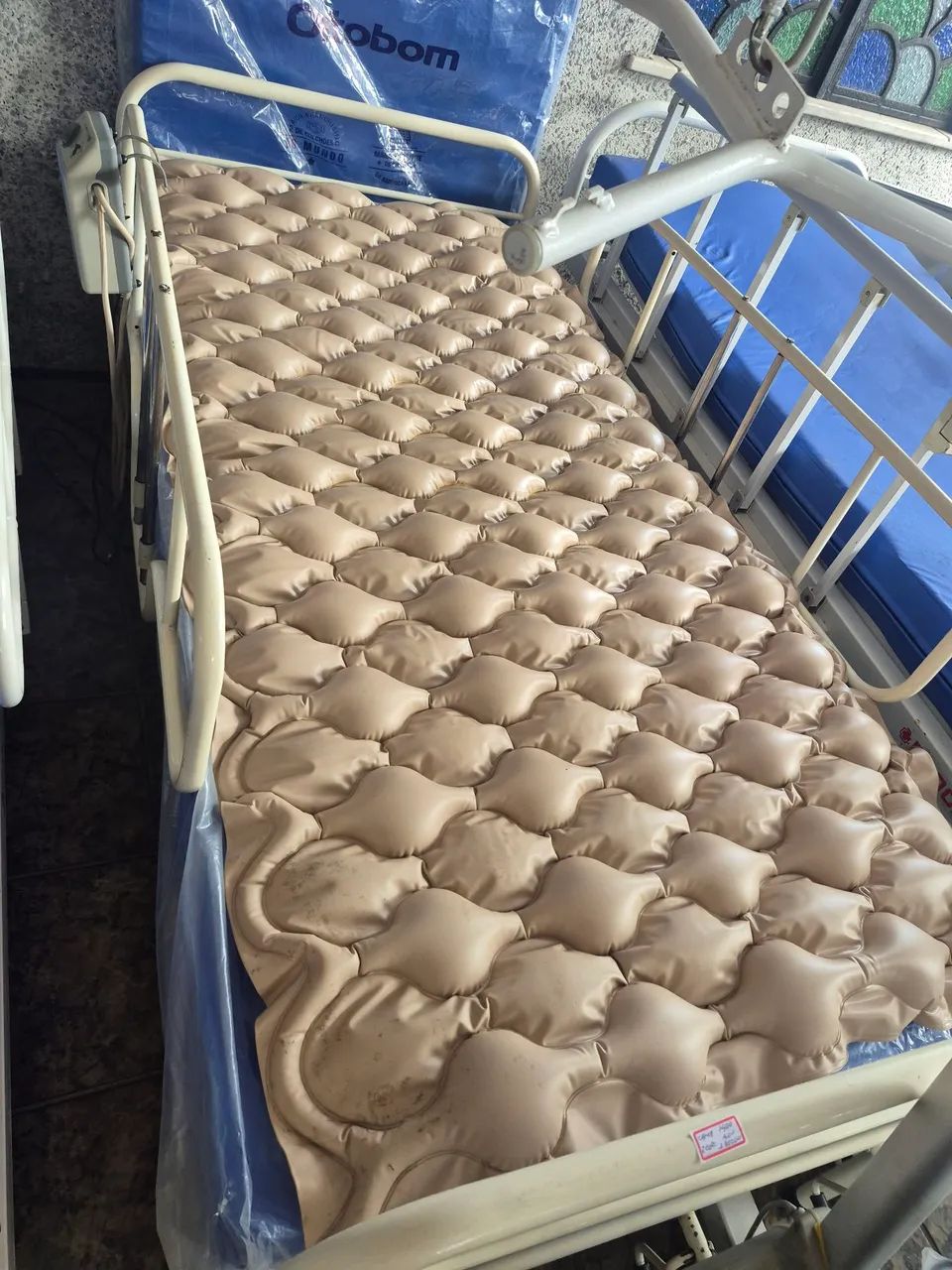Cama hospitalar c 2 colchoes  - Foto 2