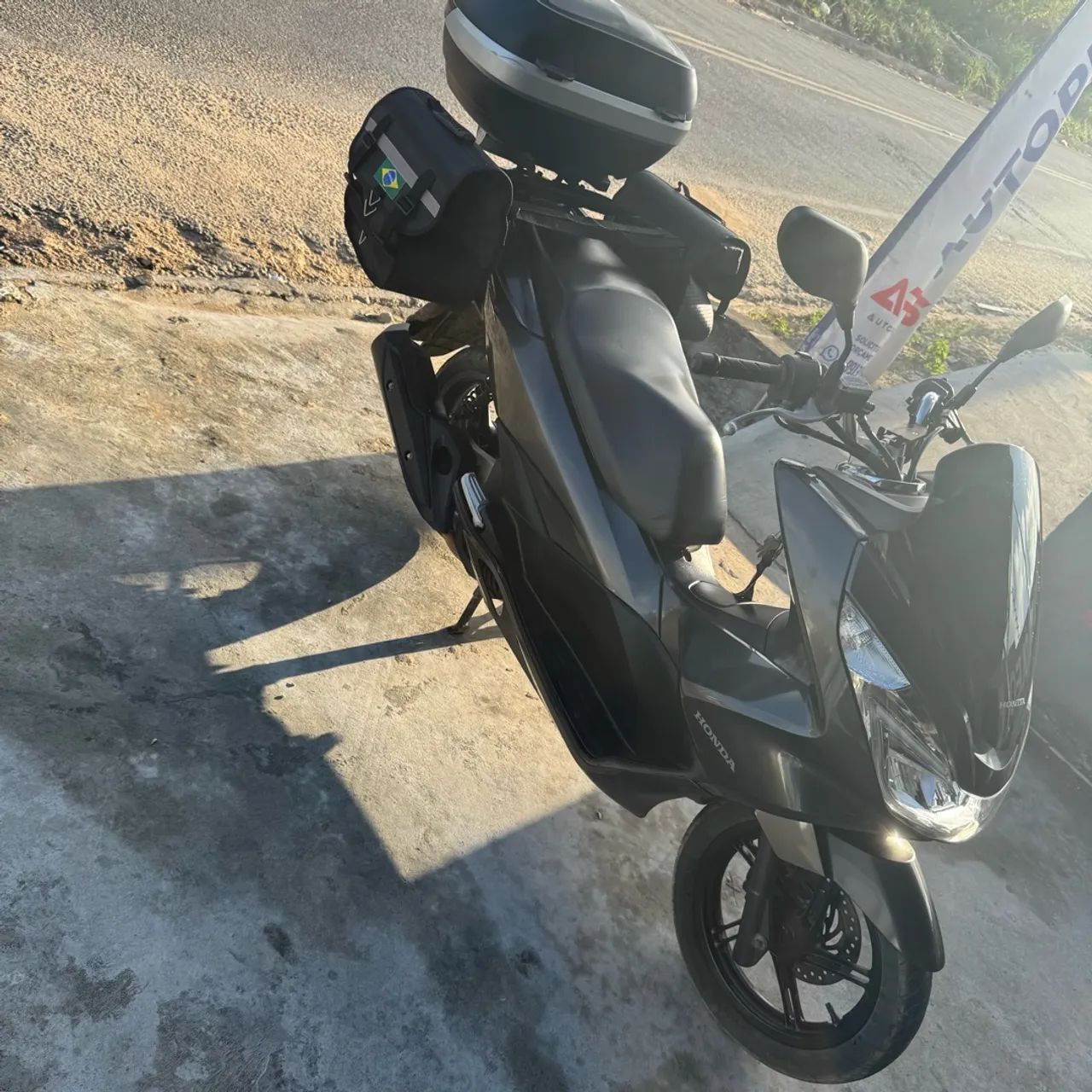 PCX semi nova  - Foto 5