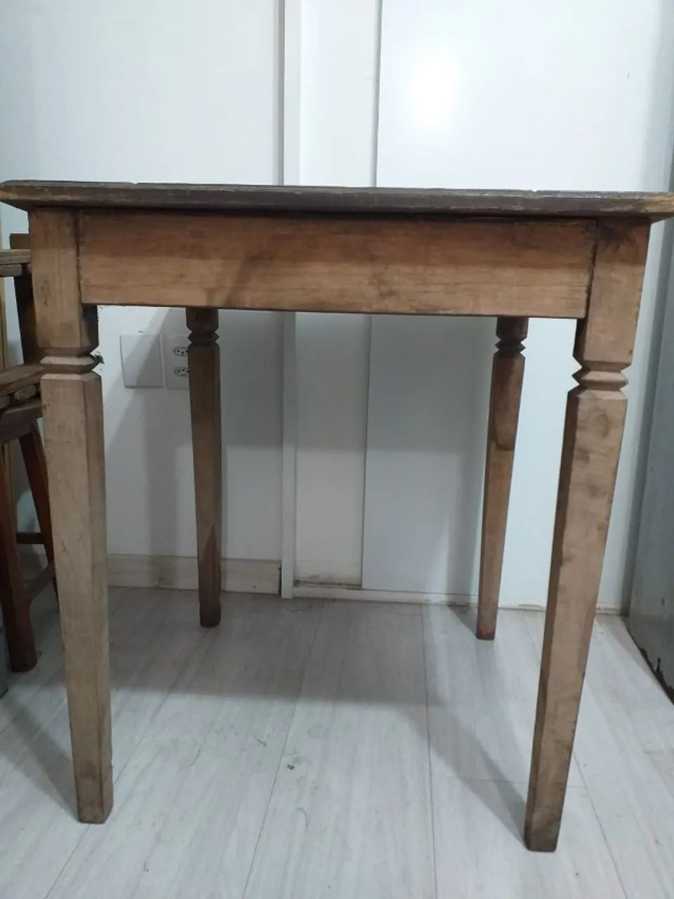 Mesa de Madeira Rústica com Tampo Decorativo - Foto 3