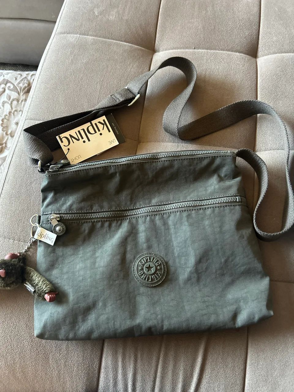 Bolsa Kipling Annabelle cor verde - nunca usada com etiqueta - Foto 2