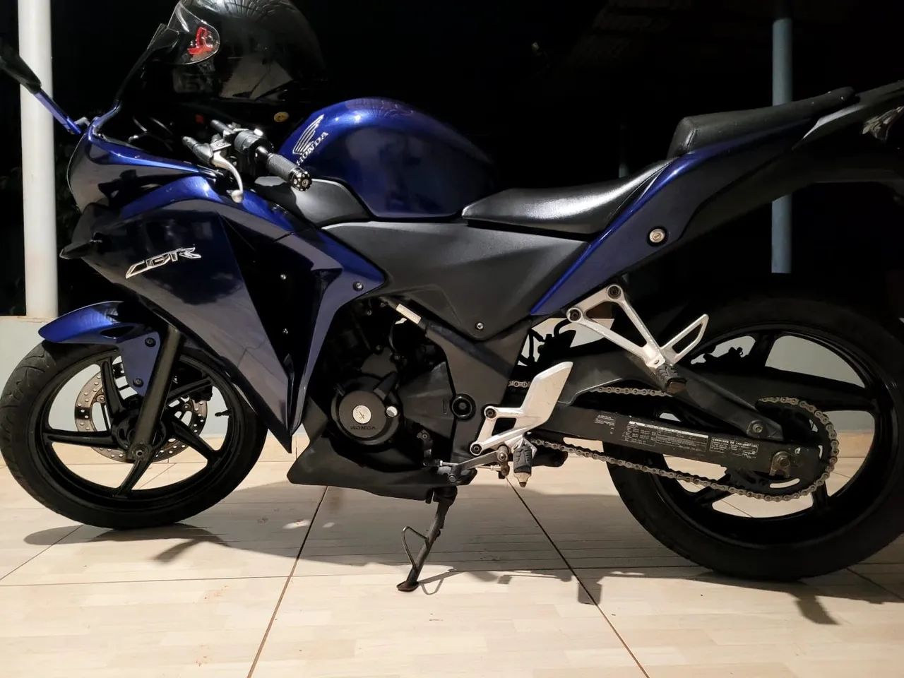 CBR 250r 2012 - 1537660094 | OLX