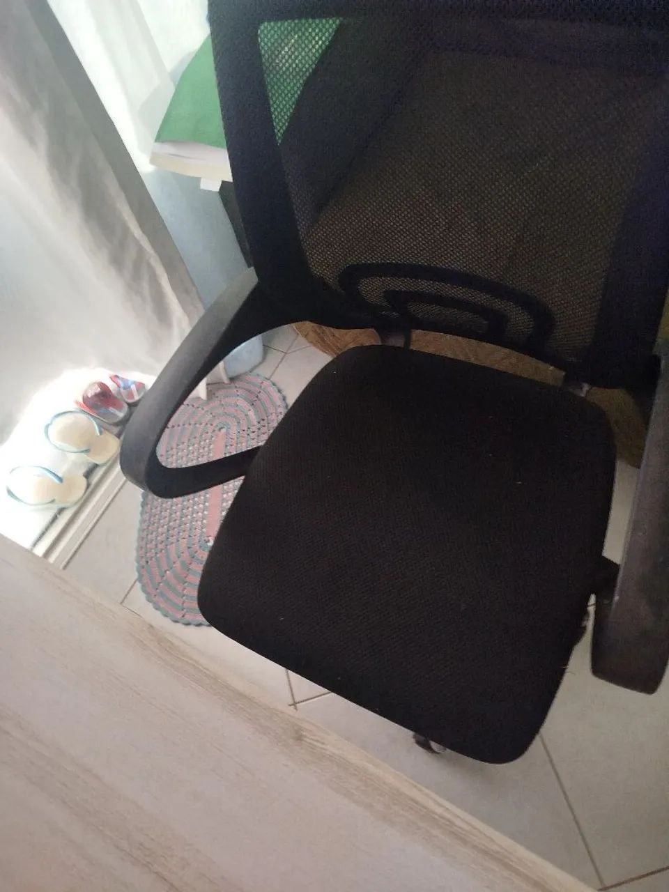 Mesa de estudos e cadeira de estudos  - Foto 4