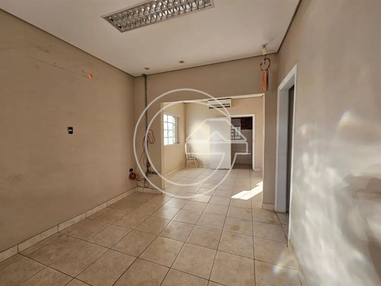 ALUGA-SE Comercial e Residencial NO FRAGATA - MARÍLIA/SP - Foto 5