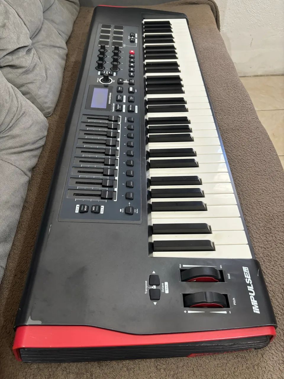 Controlador Novation Impulse 61 - Foto 4