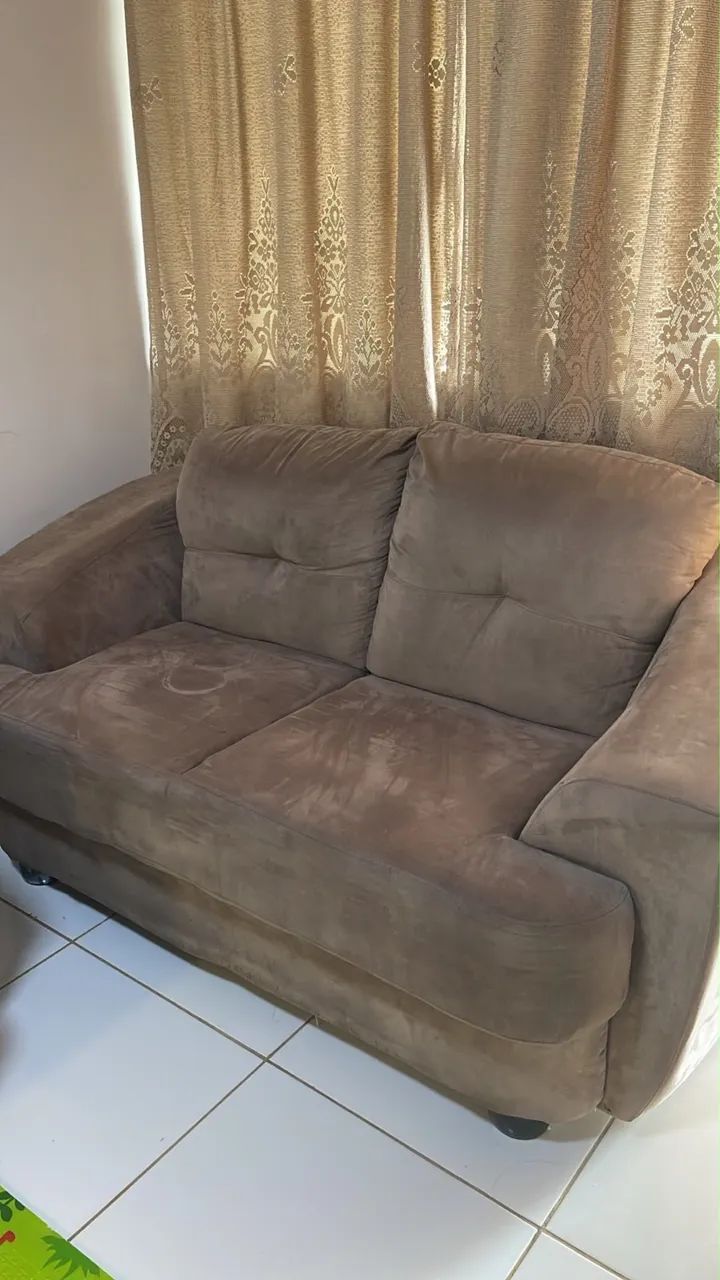 2 sofás