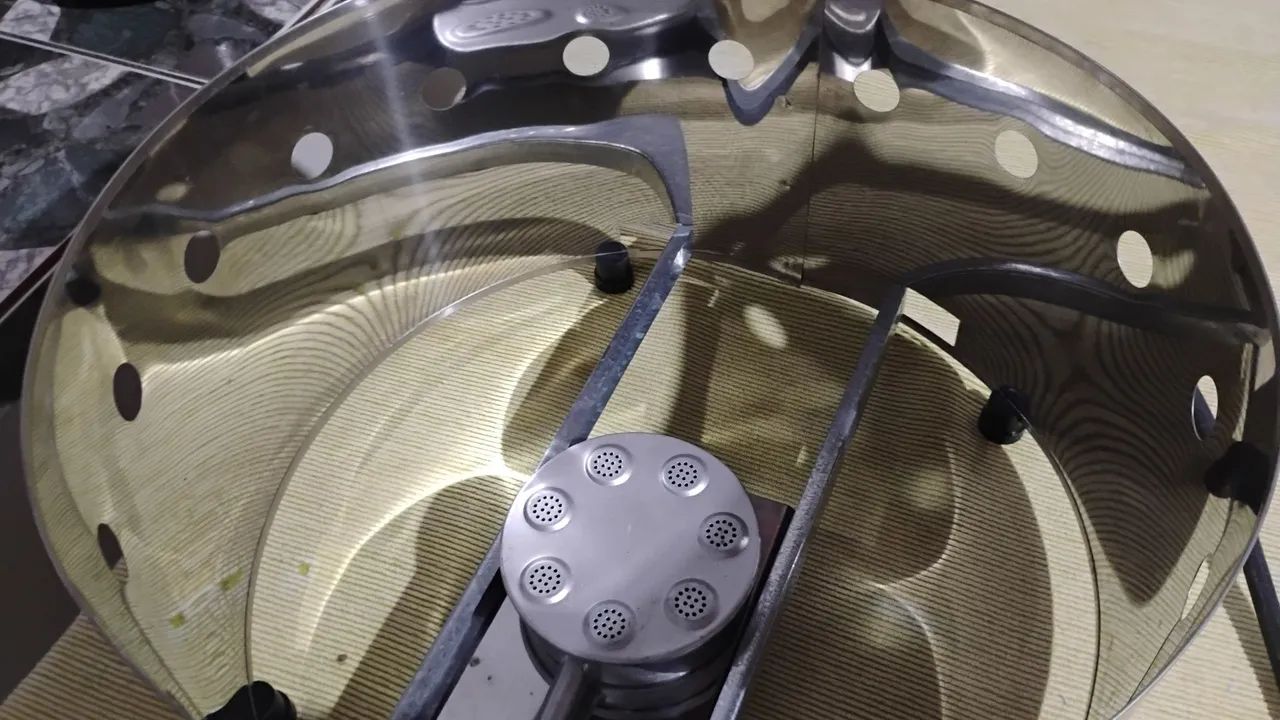 fritadeira elétrica a gás nova - Foto 4