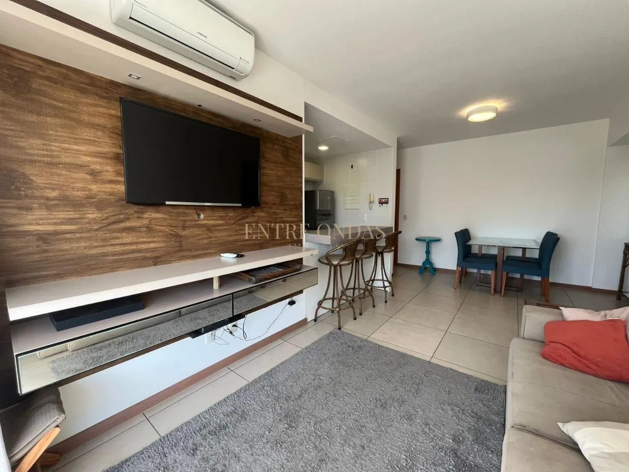 Apartamento com 2 quartos no bairro Abraão, Florianópolis.