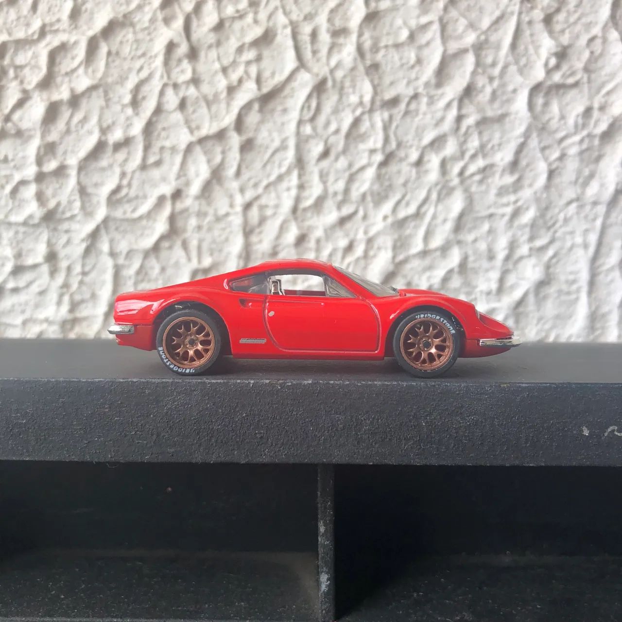 Hot Wheels Ferrari Dino 206 