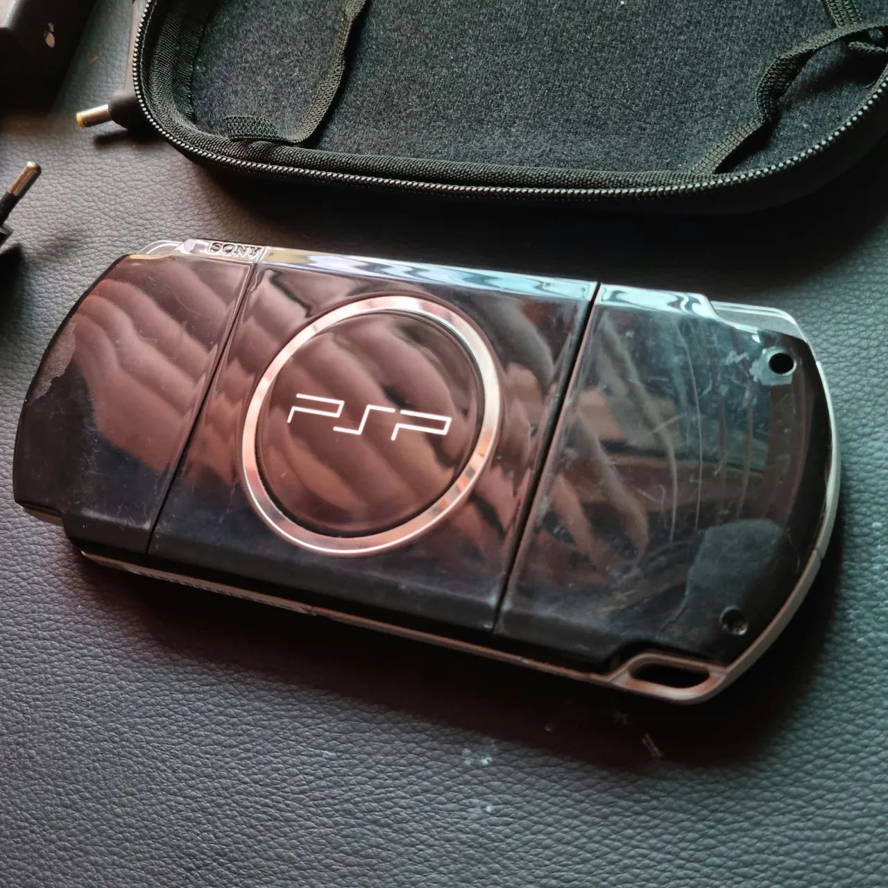 PSP 3001 - COM DEFEITO - ACEITO OFERTAS E TROCAS - Foto 2