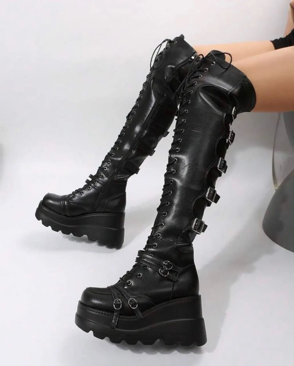 Bota Gótica Emo Cano alto - Foto 2