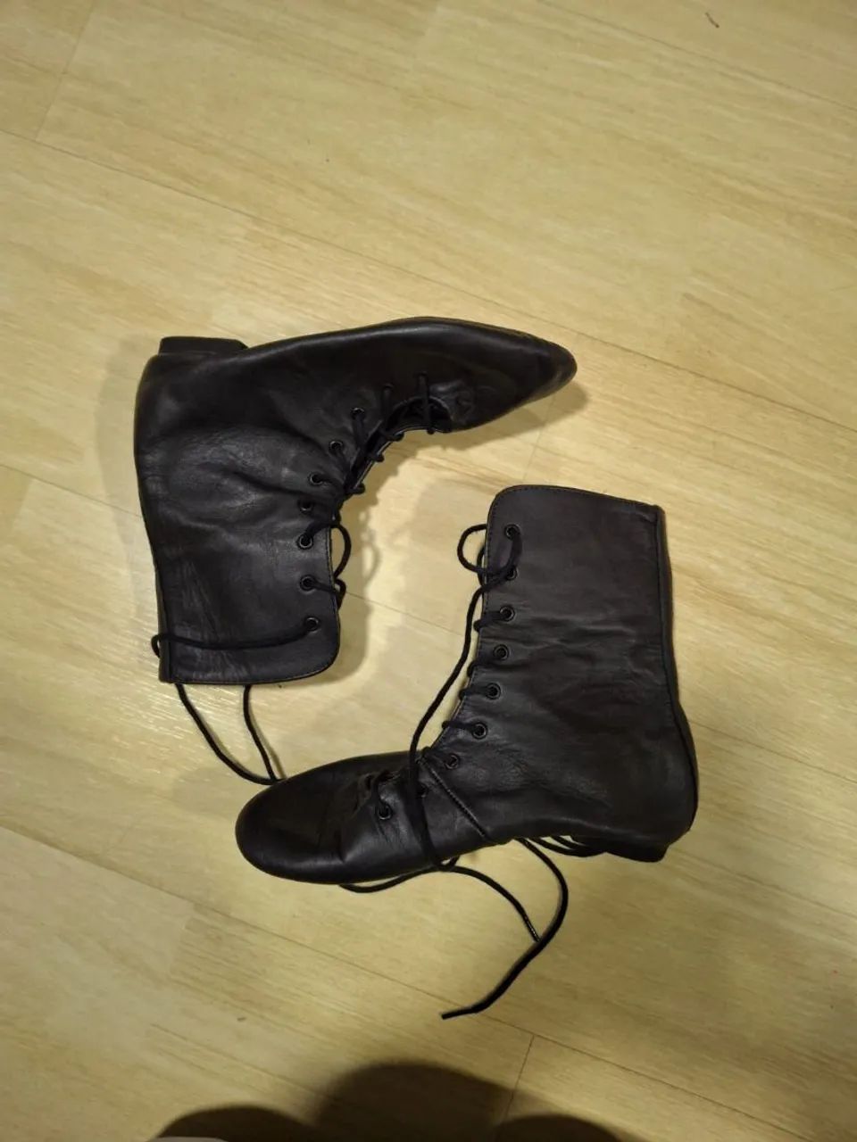 Bota Cano Alto Jazz de Couro - Só Dança
