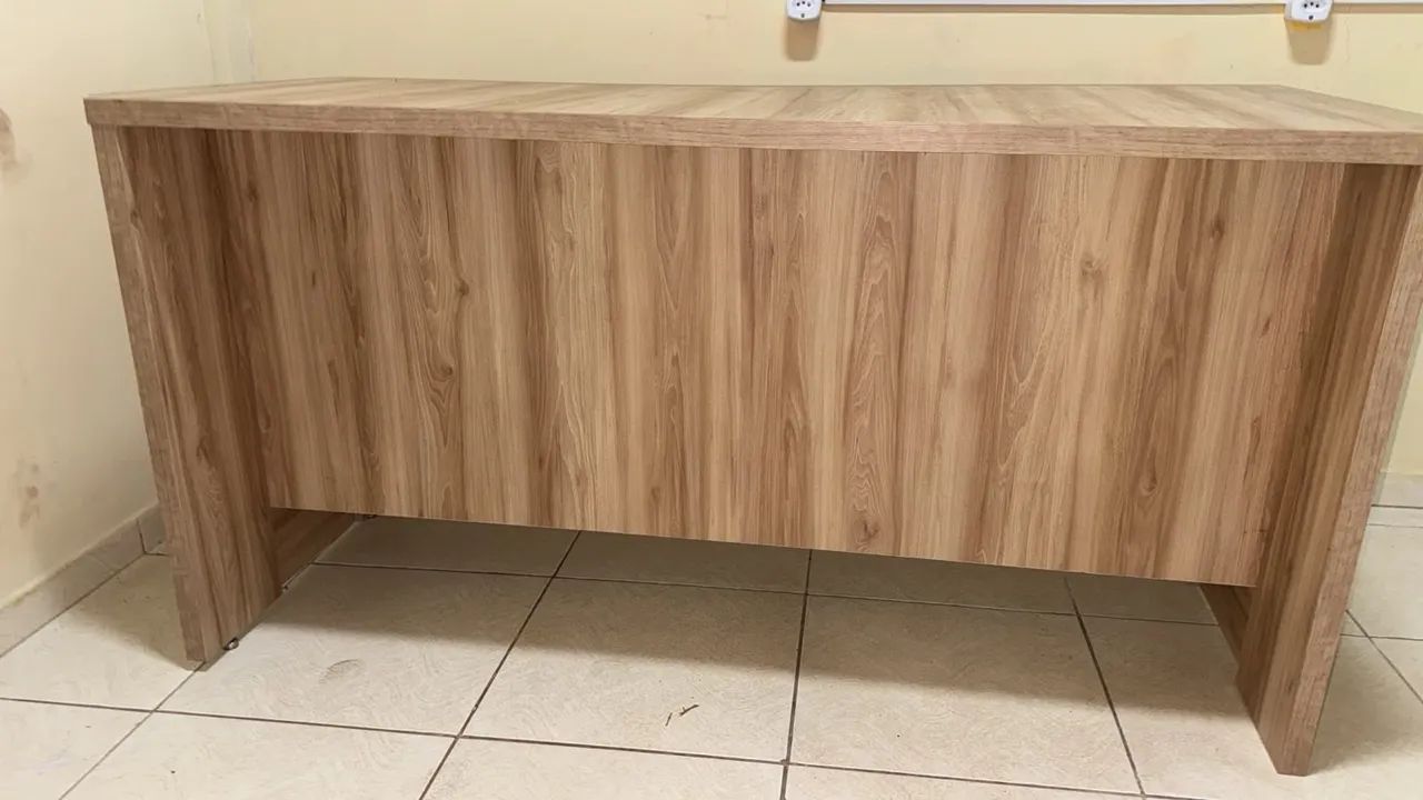 Mesa de Escritório 