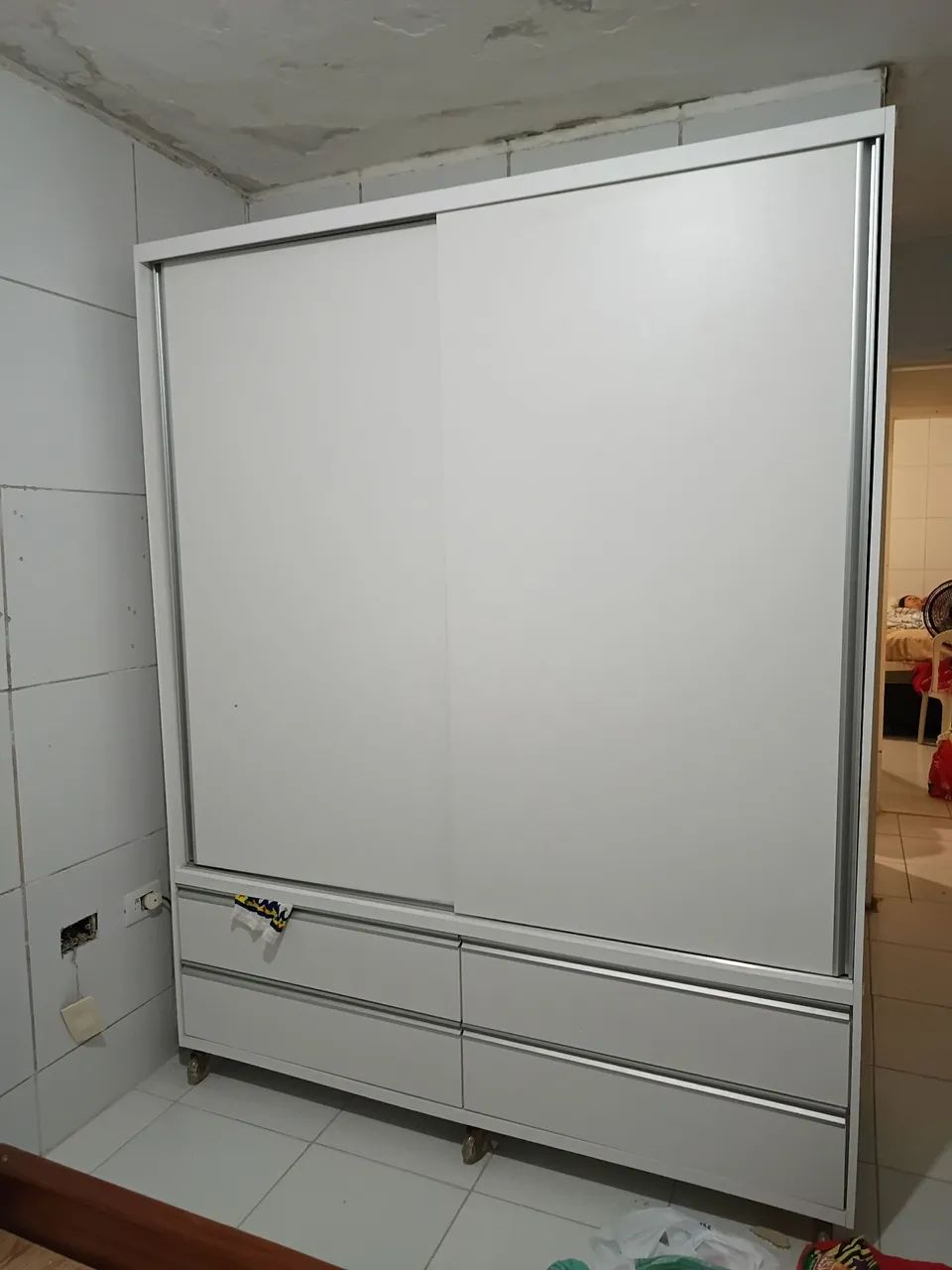Guarda roupa :2.20x1.71 m 100% MDF - Foto 5