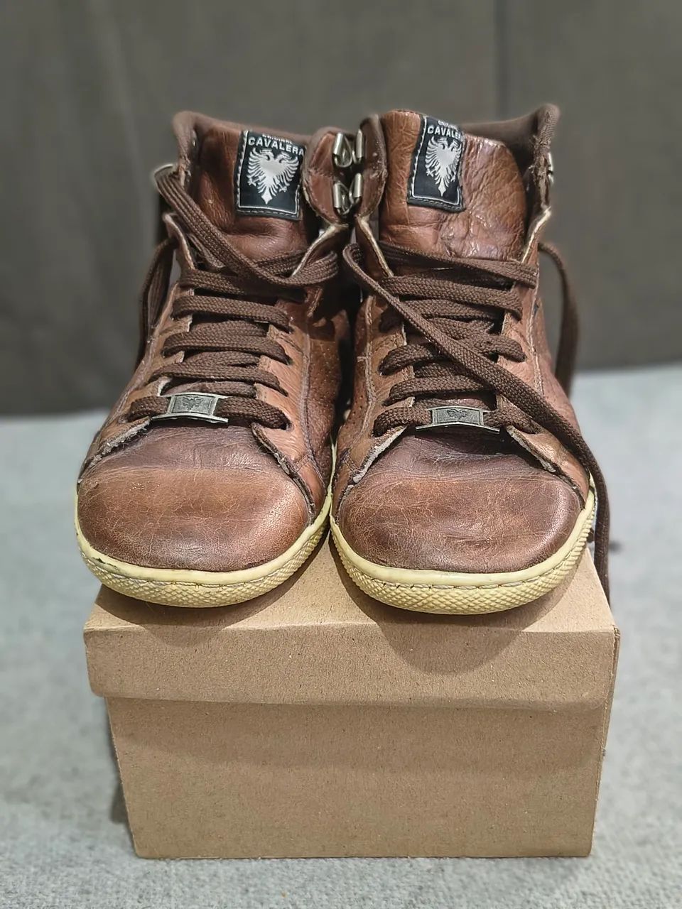 Tênis CAVALERA EM COURO original 