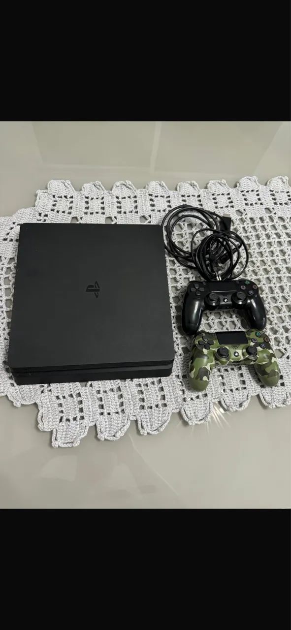 Ps4 slim 
