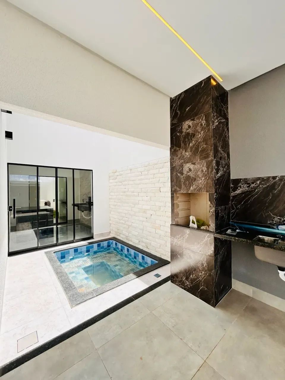 Casa no Vida Nova com piscina e 20 Mil de entrada - Foto 3