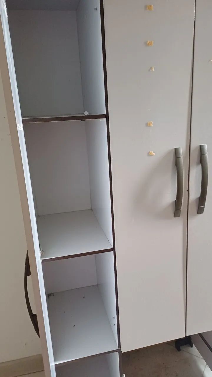 Guarda Roupa de Solteiro  - Foto 4