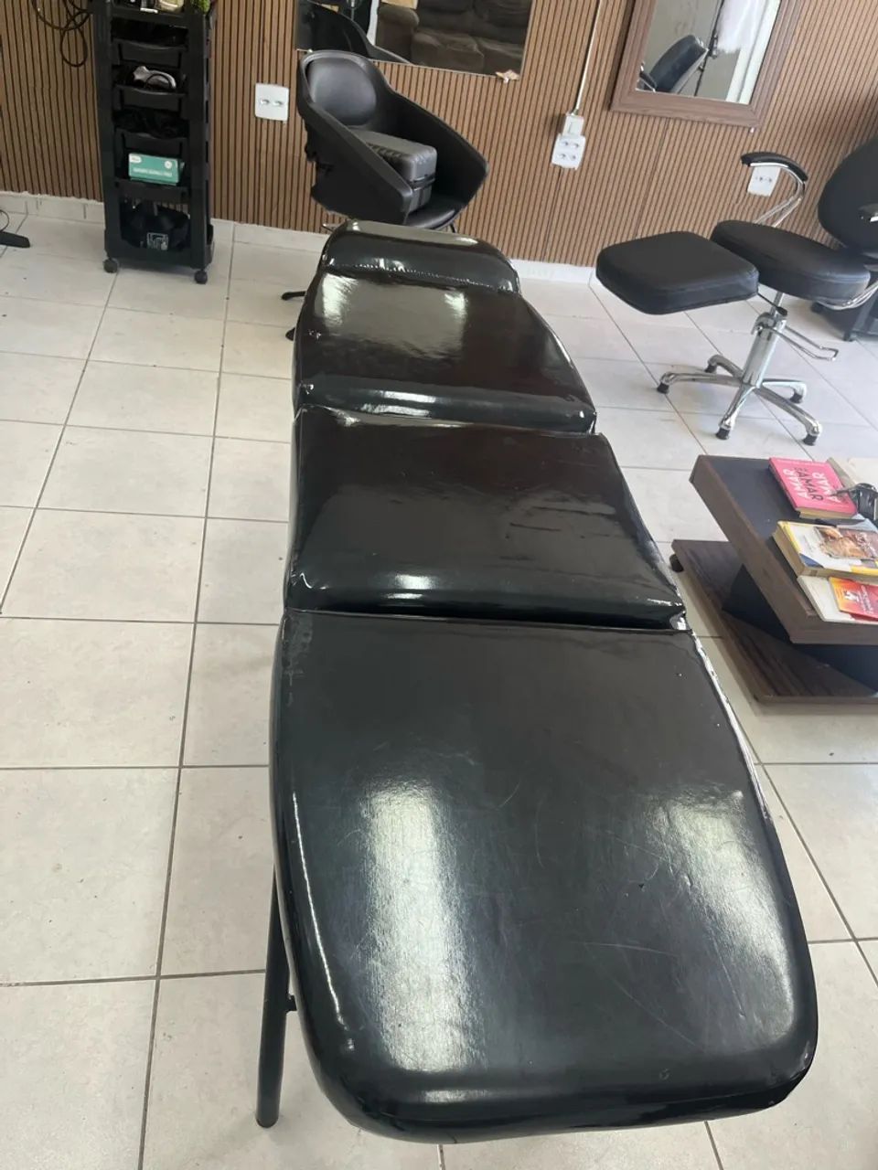 Vende se maca 
