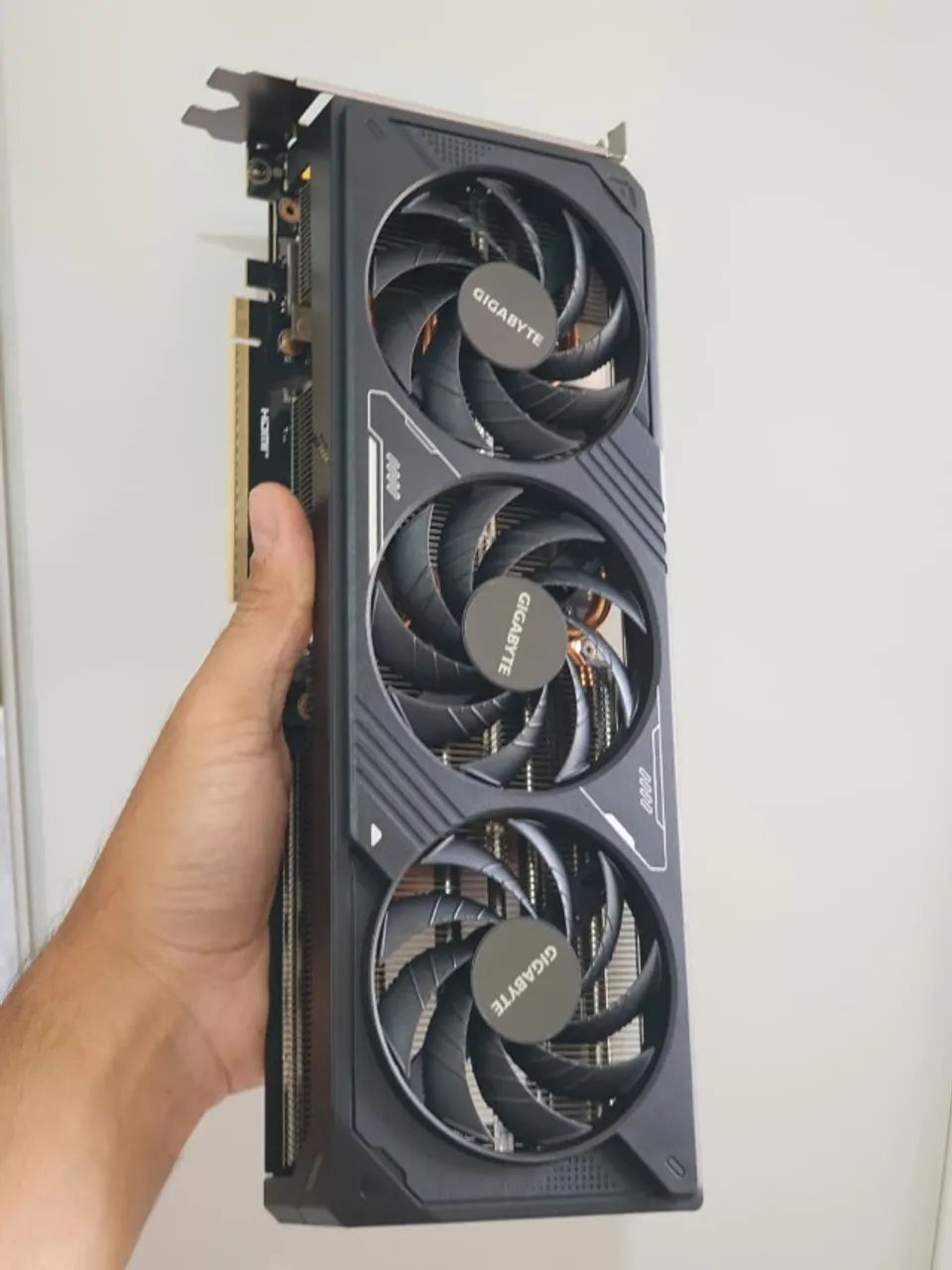 Placa de Video RTX 5070 Windforce OC SFF 12G Gigabyte - Foto 4