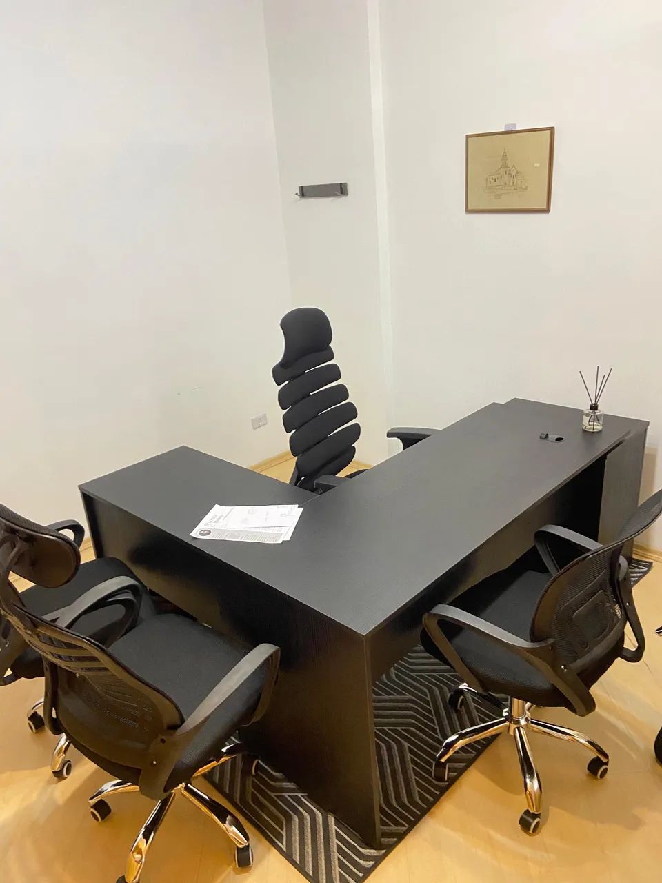 Conjunto mesas e estante alto padrão 