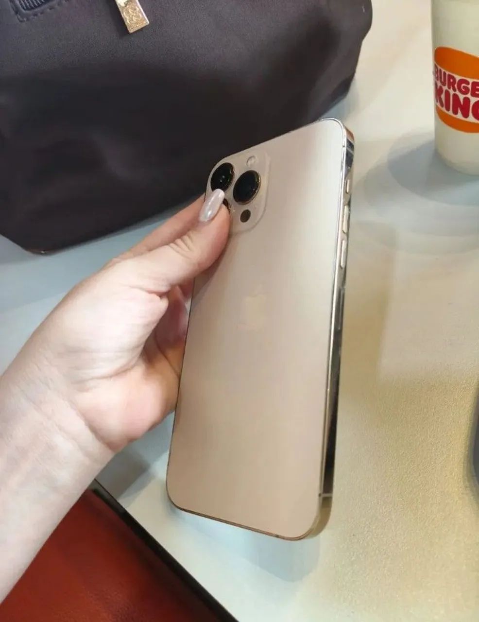 Iphone 13 pro max Gold