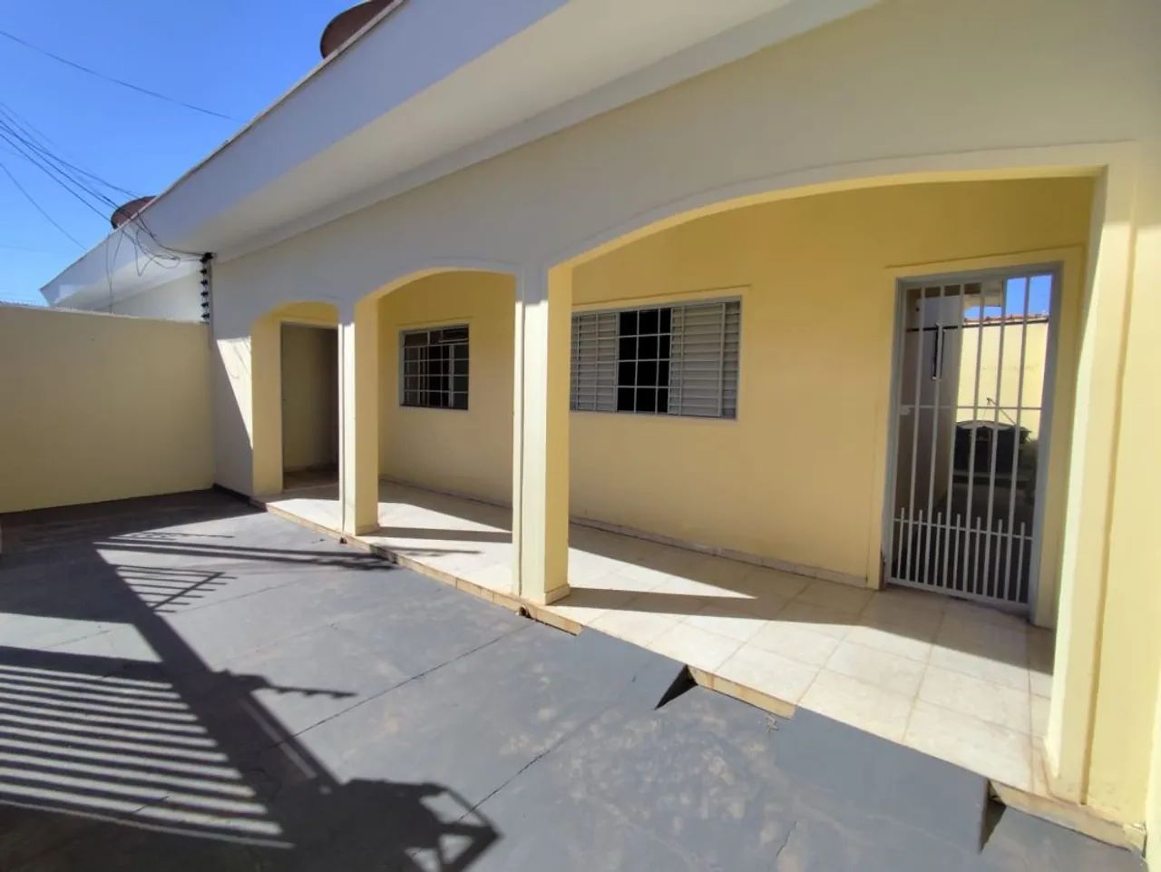 CASA TERREA COM 2 QUARTOS - Foto 2