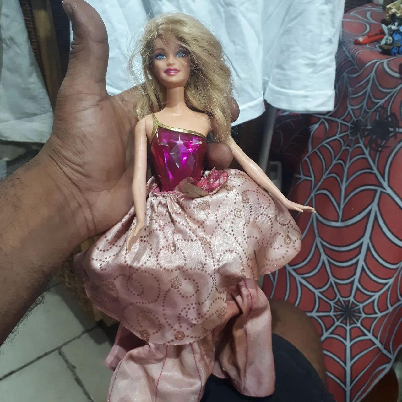 Barbie escola de princesa transformação de 2011 - Foto 4