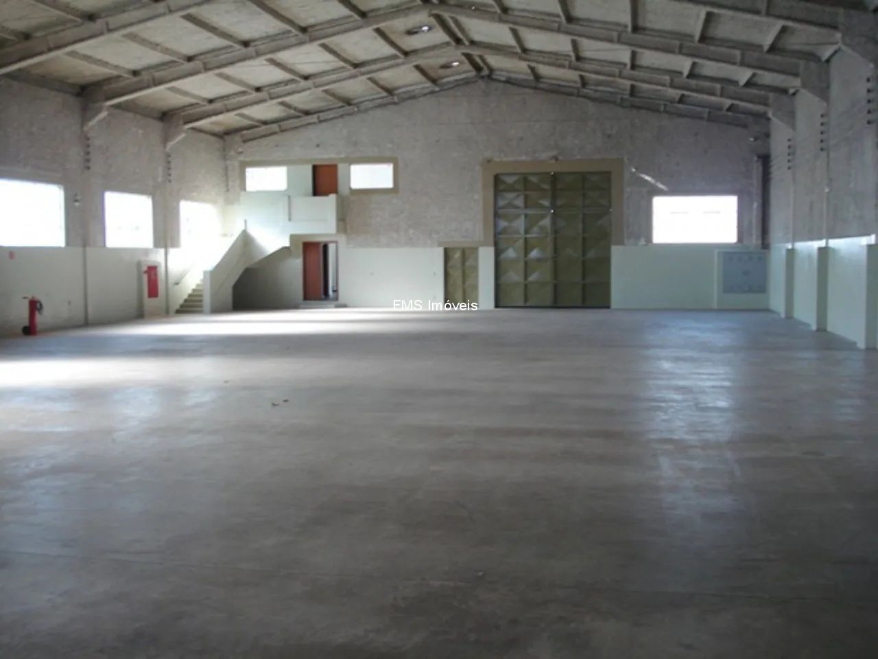 Galpão com 1130m2 em Atibaia. - Foto 4