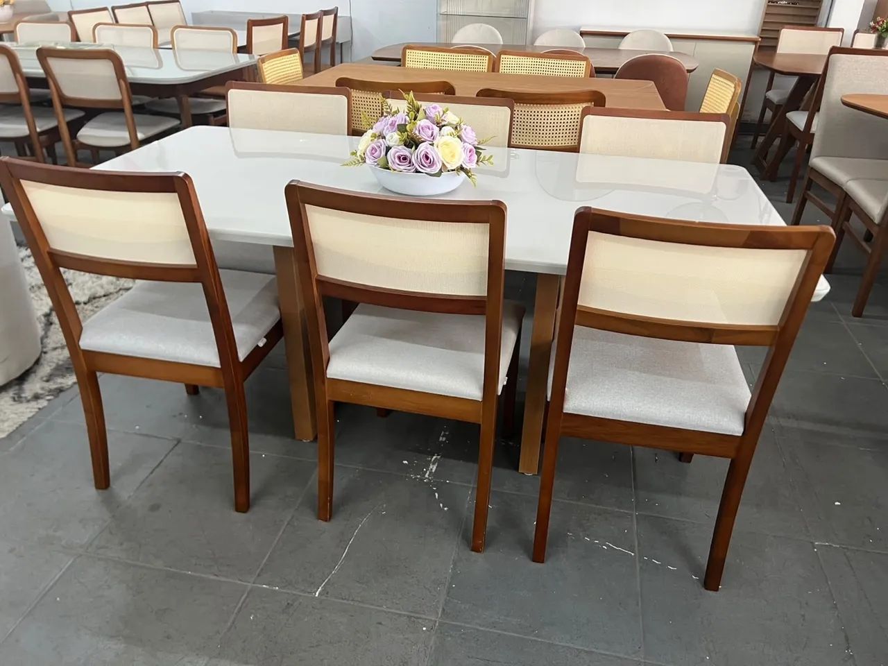 Mesa nova de madeira 