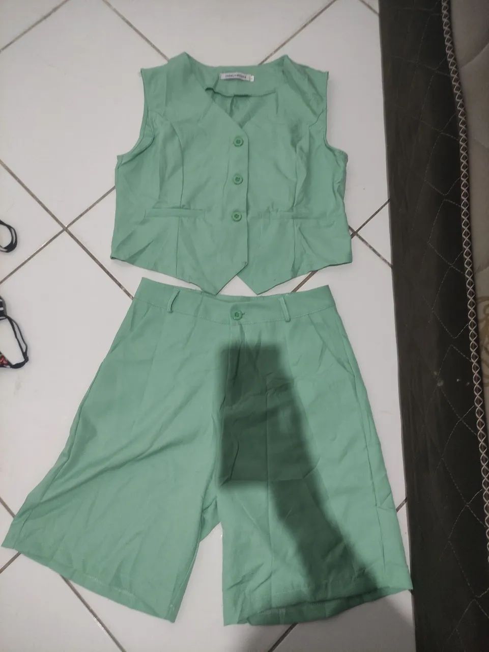 Vendo essa roupa novinha 