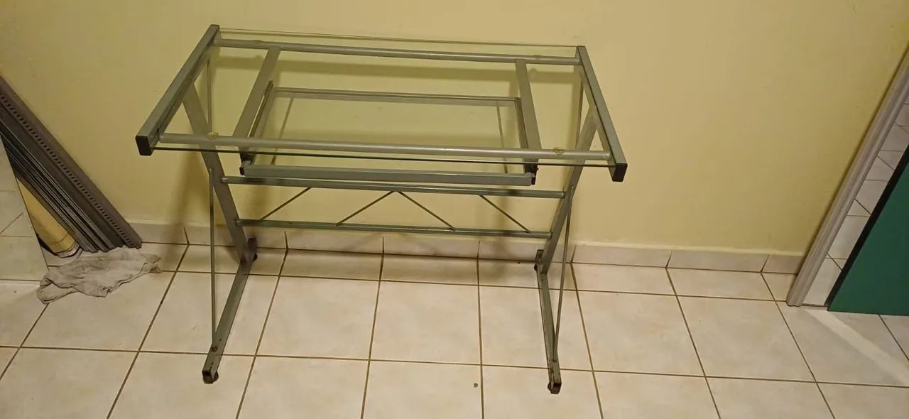 Escrivaninha de vidro - Foto 2