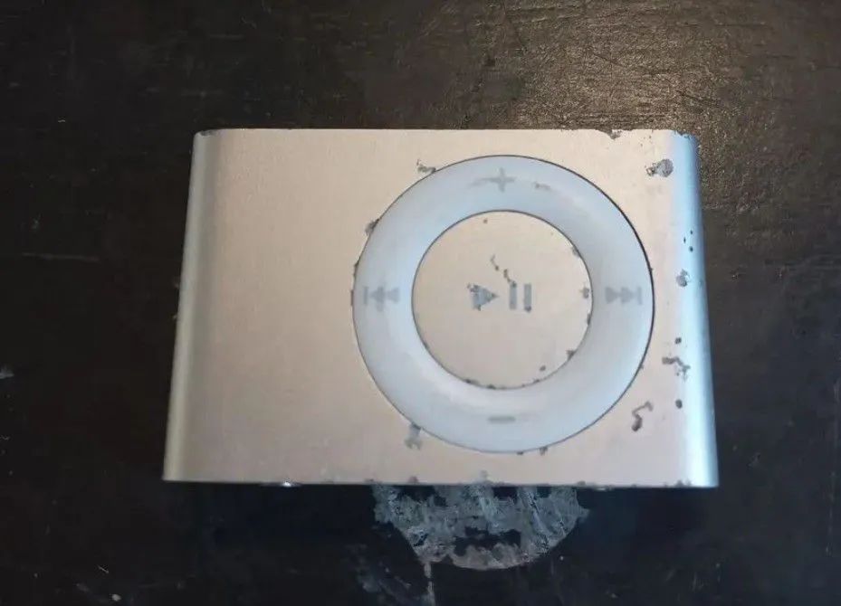Apple iPod Shuffle de 2ª geração. LEIA O ANÚNCIO  - Foto 2