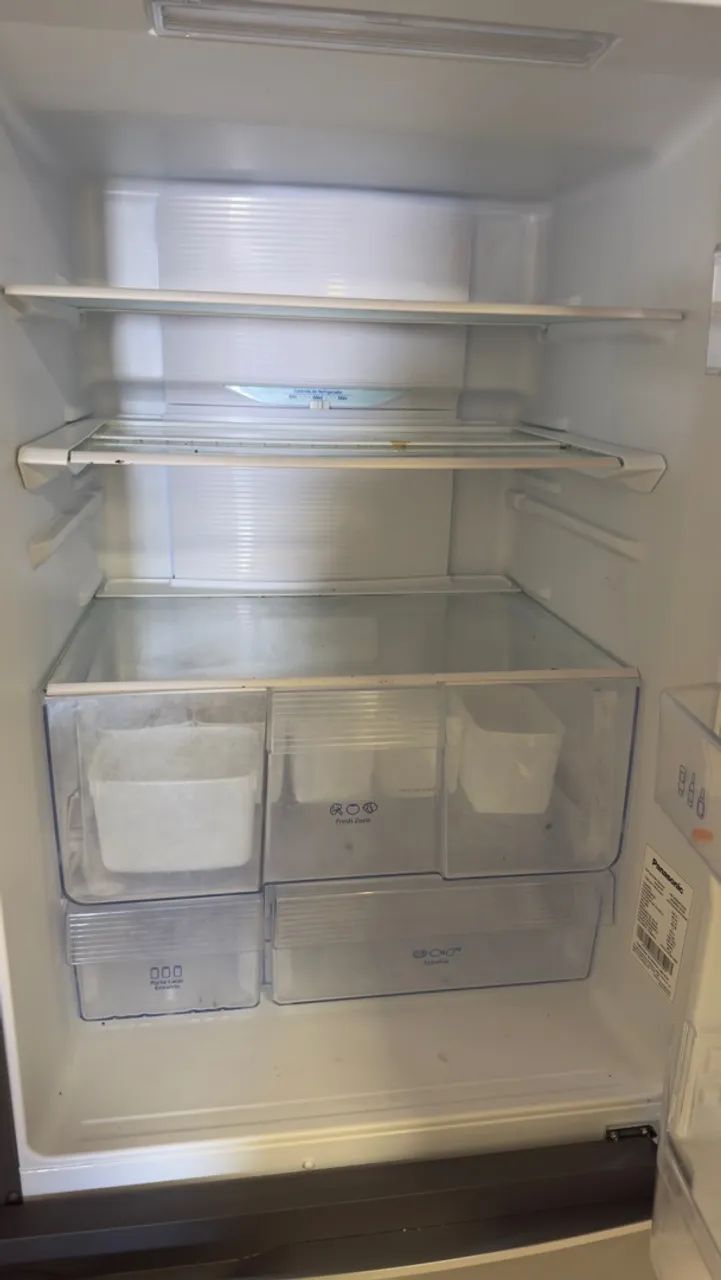 Vendo geladeira Panasonic  - Foto 4