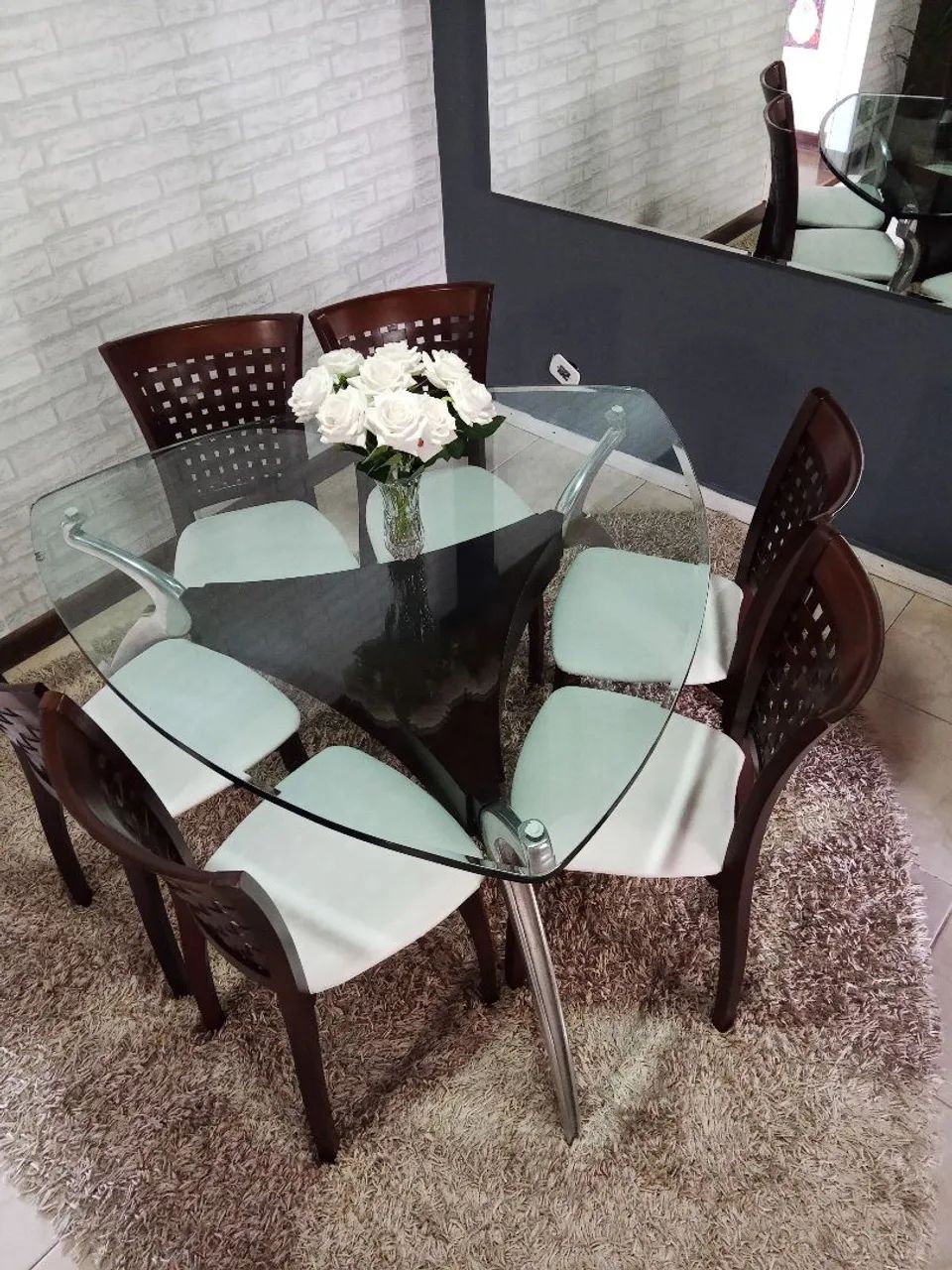 Mesa triangular 6 lugares 