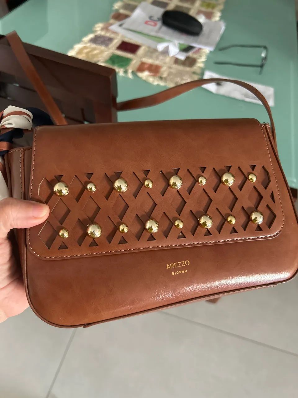 Bolsa Arezzo tiracolo marrom chocolate  - Foto 2