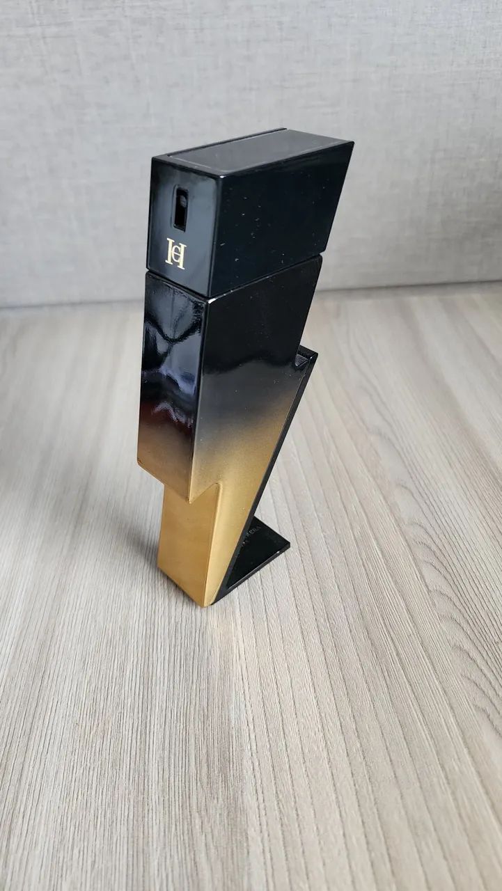 Perfume Bad Boy Extreme - Carolina Herrera - Foto 2