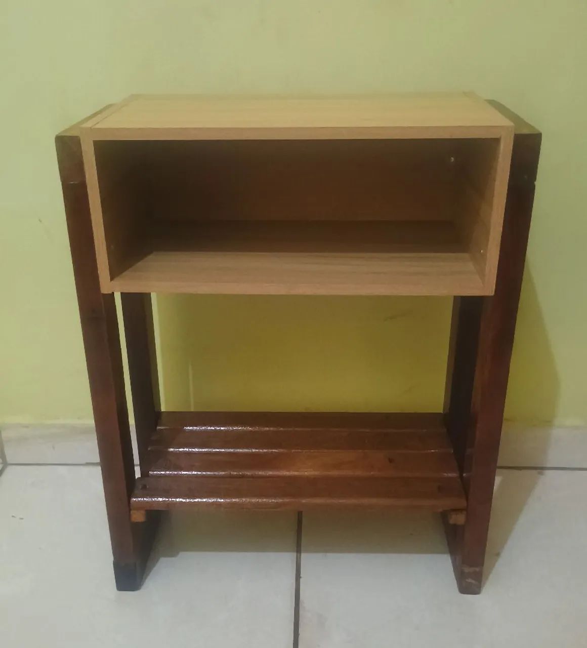 Mesa lateral / criado mudo - Foto 2