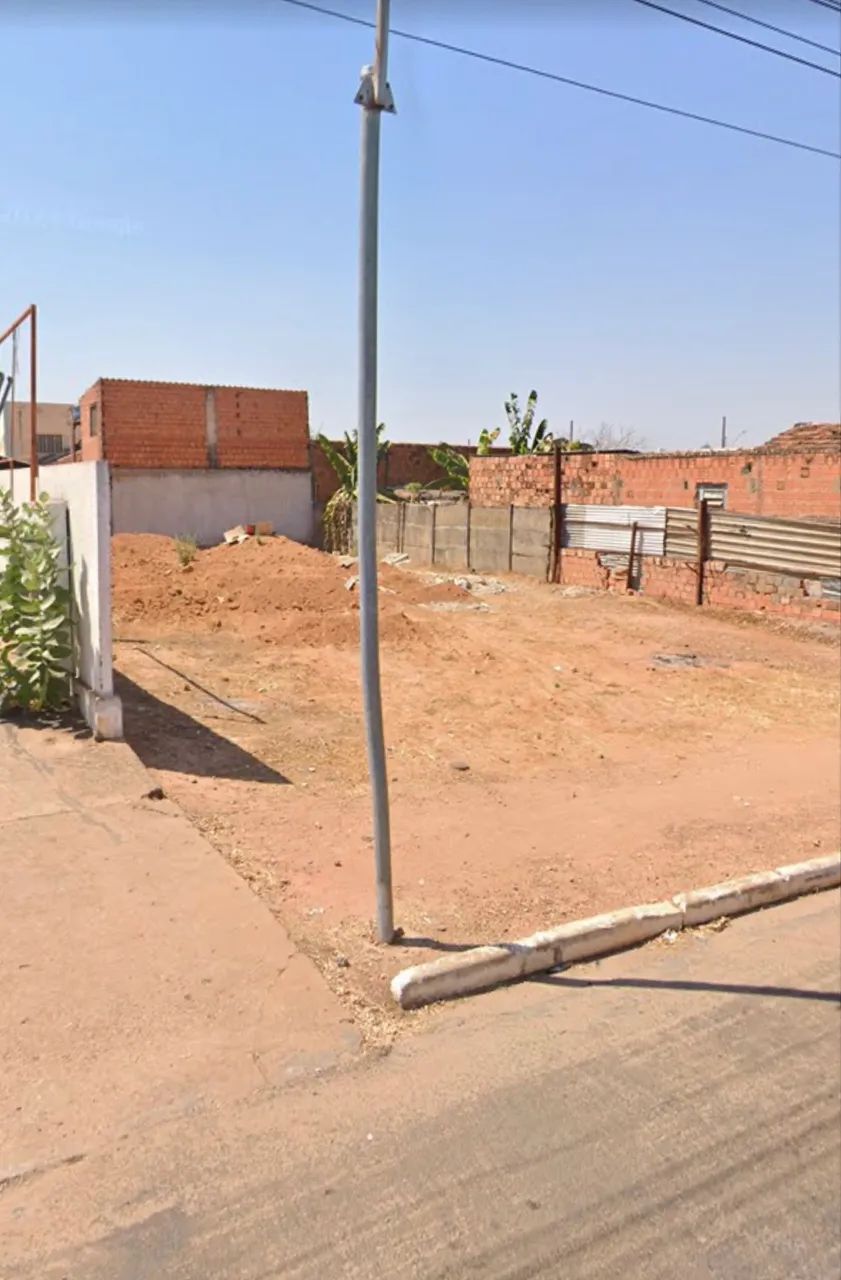 Vende-se terreno no centro de Rondonópolis 